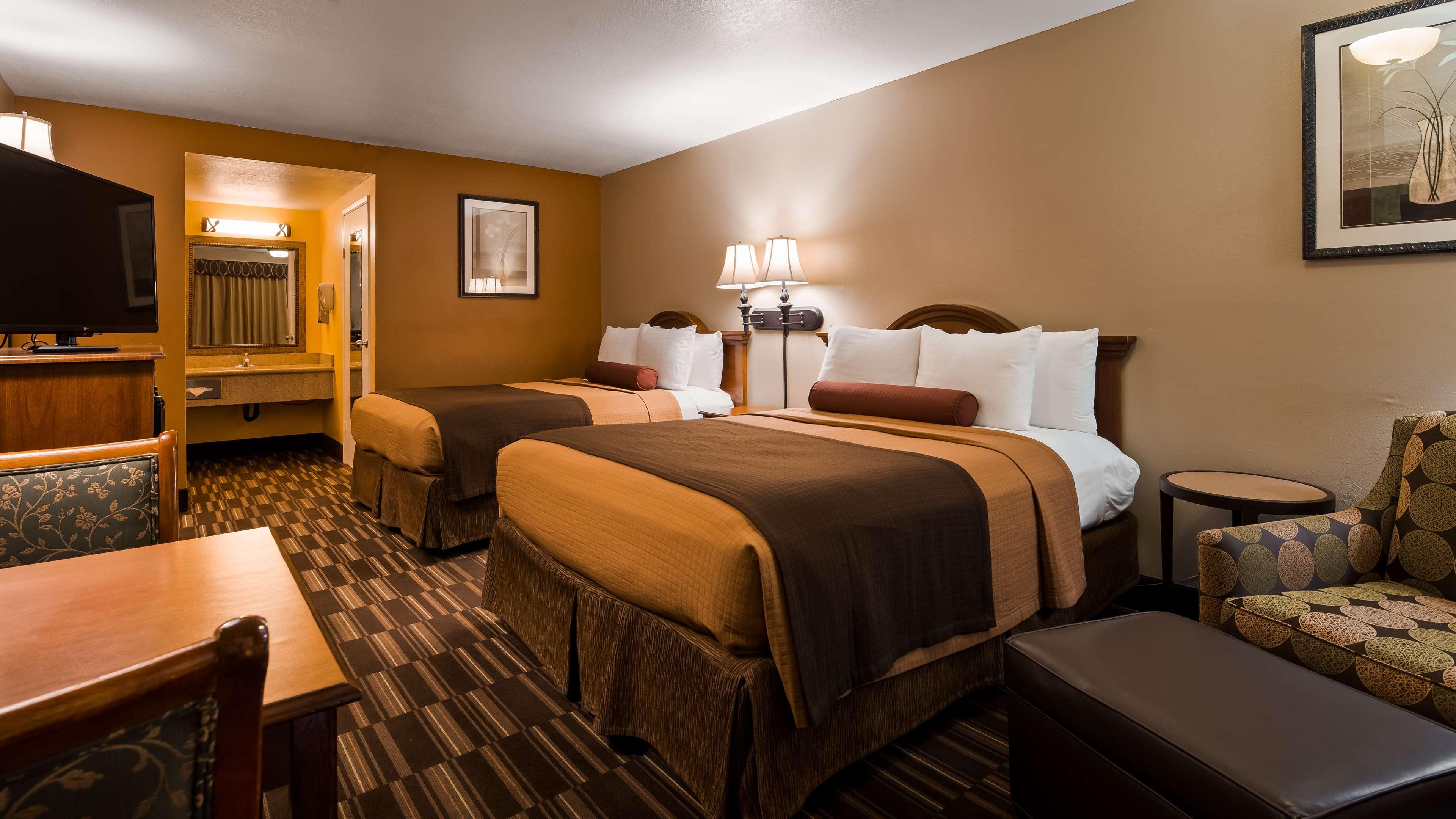 Best Western Desert Winds Mojave Exterior photo