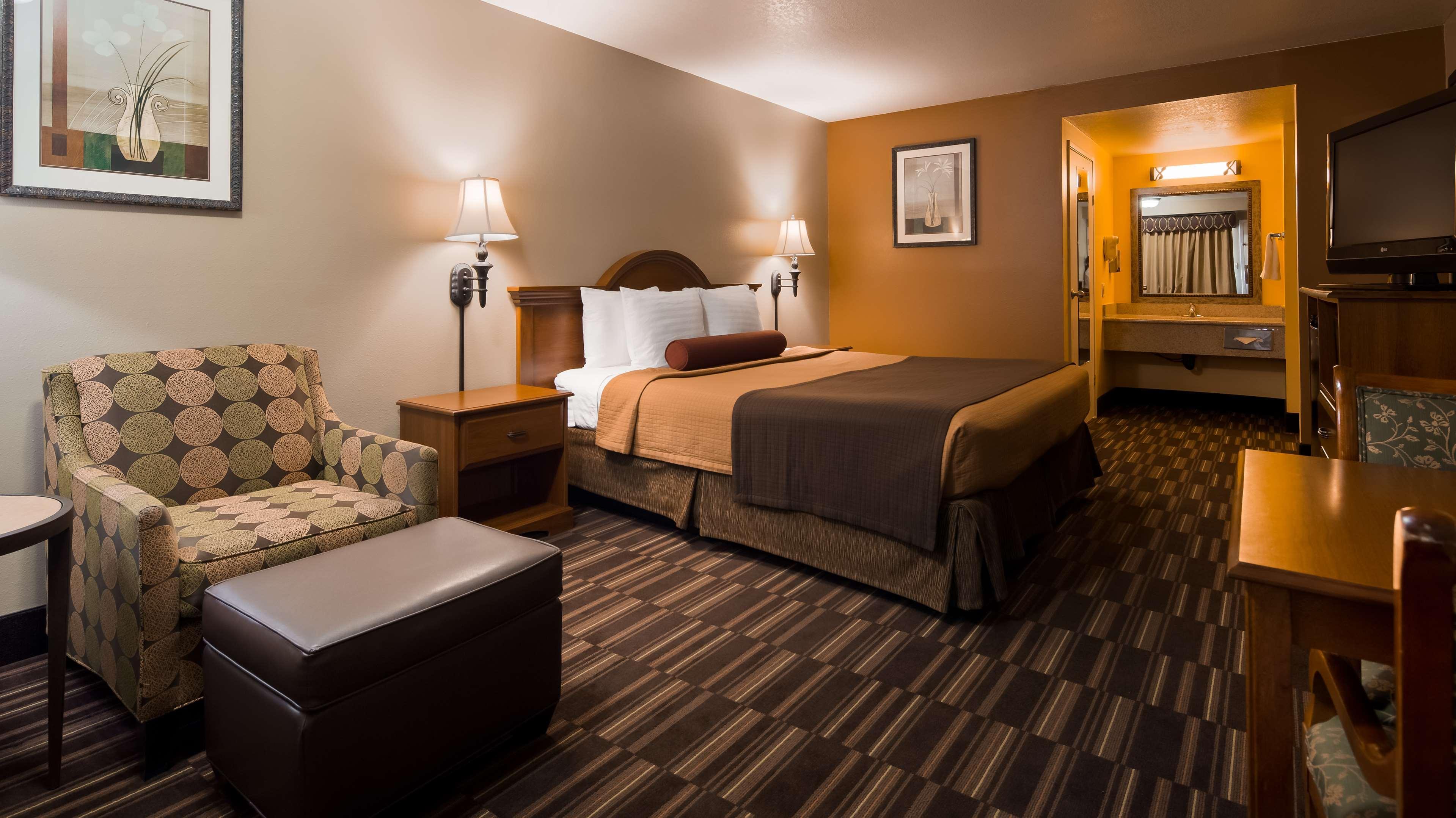 Best Western Desert Winds Mojave Exterior photo