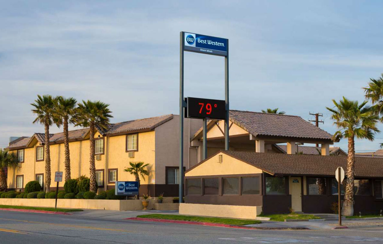 Best Western Desert Winds Mojave Exterior photo