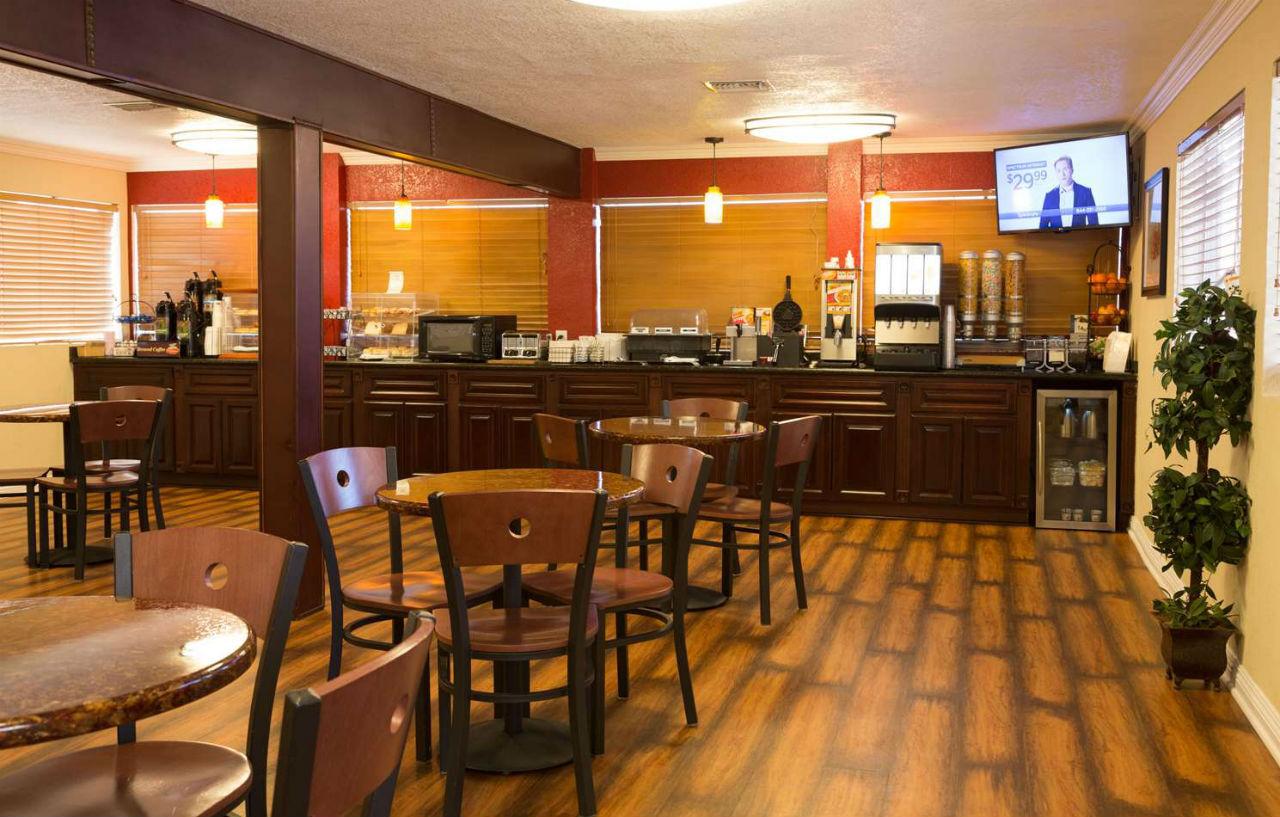 Best Western Desert Winds Mojave Exterior photo